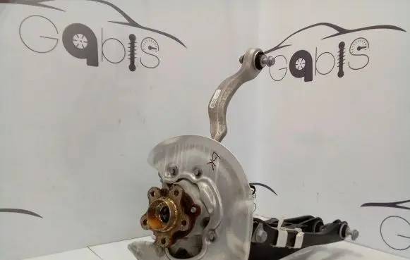 BMW i4 Rear wheel hub spindle/knuckle 5878633 8834819 6303884