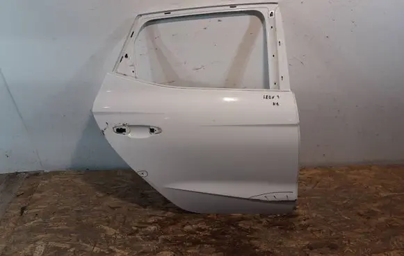 Seat Leon (5F) Rear door 6F0833312B