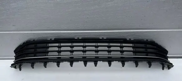 Volkswagen Golf Sportsvan Front bumper lower grill 510853677N