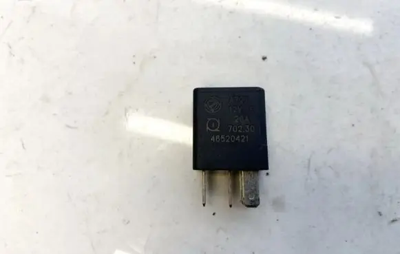 Alfa Romeo 147 Other relay 46520421 a727