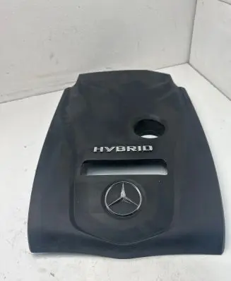Mercedes-Benz C W205 Engine cover (trim) A2740160900