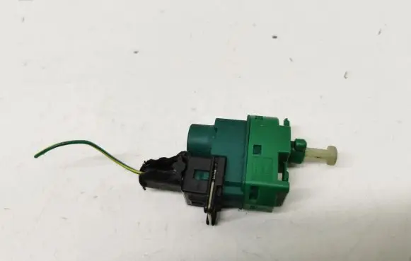 Ford Mondeo Mk III Brake pedal sensor switch 94BB9C872AC