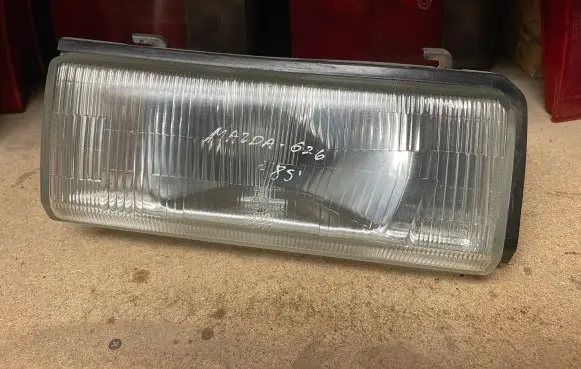 Mazda 626 Headlight/headlamp 0013371