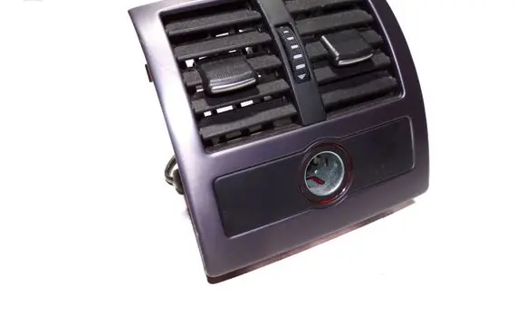 Audi A6 S6 C5 4B Dash center air vent grill 4B0819203