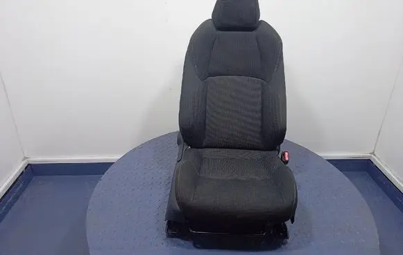 Toyota C-HR I Front passenger seat 