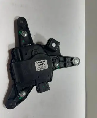 Hyundai i20 (BC3 BI3) Air flap motor/actuator EA1F0-NE9AA03 EA1F0NE9AA03