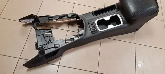 Nissan Navara D23 Center console 969104KJ0A 969114KJ0A