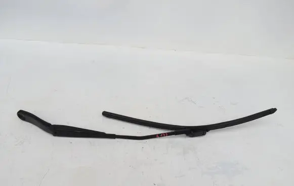 Volvo V70 Front wiper blade arm 31276002