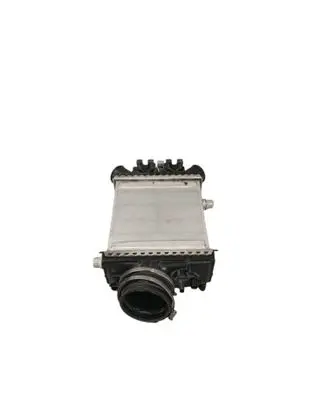Mercedes-Benz E W213 Intercooler radiator A2760900214 Z9242005 1C0001