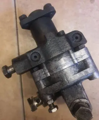 BMW 5 E34 Power steering pump 8691955155 1141250 0004642