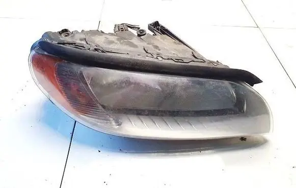 Volvo V70 Headlight/headlamp 31214352 112027