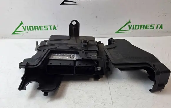 Honda CR-V Engine control unit/module 0281030095 37820 1039S63038