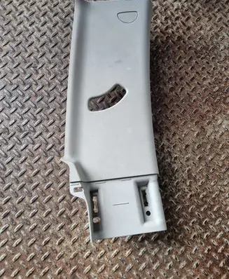 Dodge RAM (C) pillar trim 1DX61TRMAA