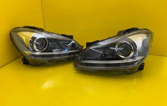 Mercedes-Benz C AMG W204 Headlight/headlamp