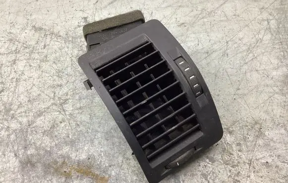 Skoda Octavia Mk2 (1Z) Dashboard side air vent grill/cover trim 1Z0819701 1104711
