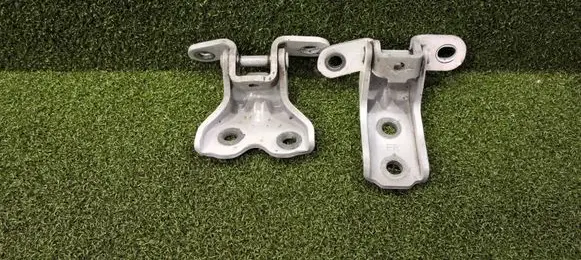 KIA Pro Cee'd III Front door upper hinge A046057
