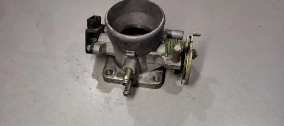 Hyundai Coupe Throttle valve 35170-22010 9600930001