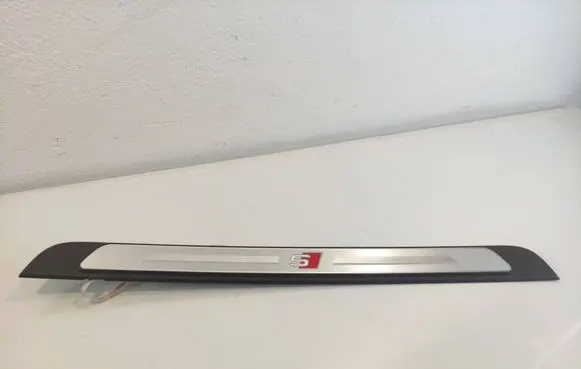 Audi A3 8Y Front sill (body part) 8Y0947417ACAREWAY