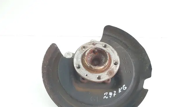 Peugeot 5008 II Rear wheel hub spindle/knuckle 9820098880