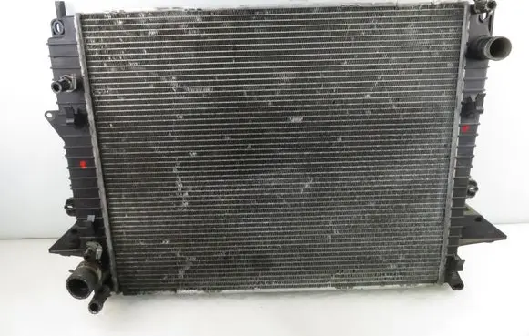 Land Rover Range Rover Sport L320 Coolant radiator PCC500331