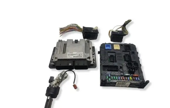 Citroen Berlingo Engine ECU kit and lock set 9814182680