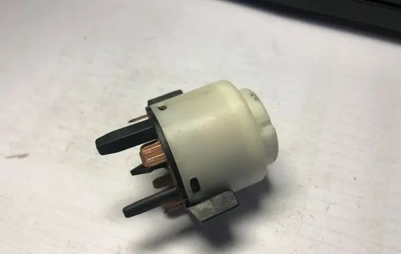 Audi A2 Ignition lock contact 4B0905849