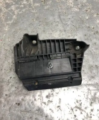 Battery tray