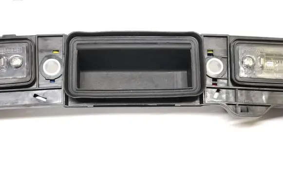 Tailgate opening switch