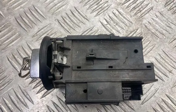 Volkswagen PASSAT B6 Ignition lock 3C0905843Q