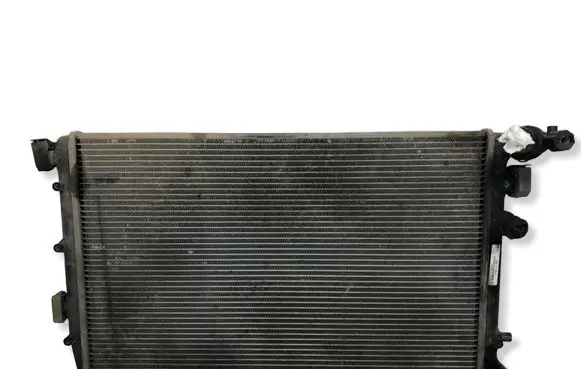 Volkswagen Fox Coolant radiator 6Q0121253R