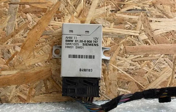 BMW 3 E46 Tow bar trailer control unit/module 6908767 61356908767