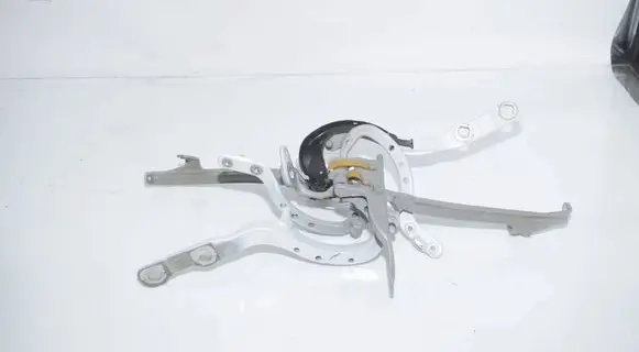 BMW 3 G20 G21 Tailgate/trunk/boot hinge 7453406 7453405 8492961