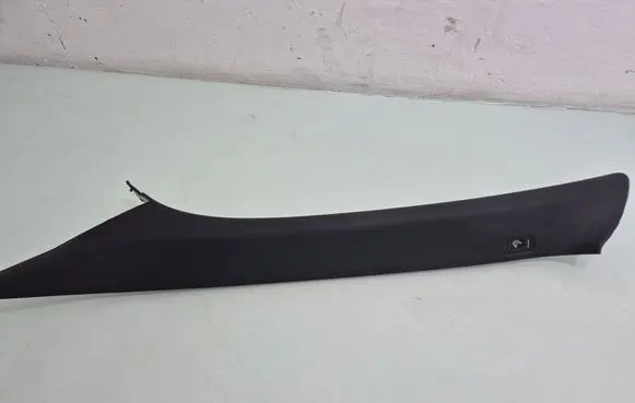 Volvo V40 (A) pillar trim 31102345