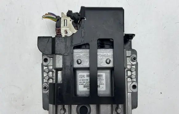Peugeot RCZ Engine control unit/module 9666912580