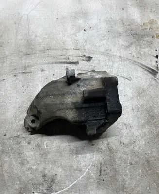 Mercedes-Benz E W212 Engine mounting bracket A6512230004