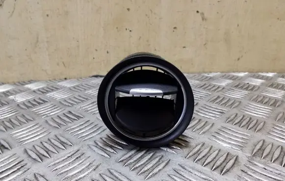 Ford Mondeo MK IV Dash center air vent grill