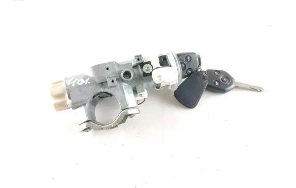 Subaru Forester SH Ignition lock 88215AG000 X1T25971