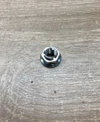 Renault 9 Nuts/bolts 7711001083
