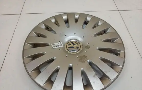 Volkswagen PASSAT B6 R16 wheel hub/cap/trim 3C0601147B