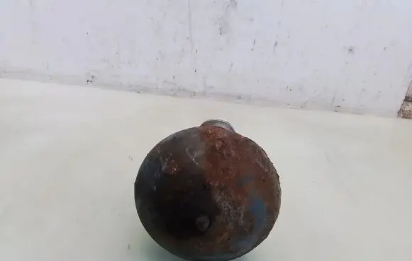 Rear air suspension bag/shock absorber