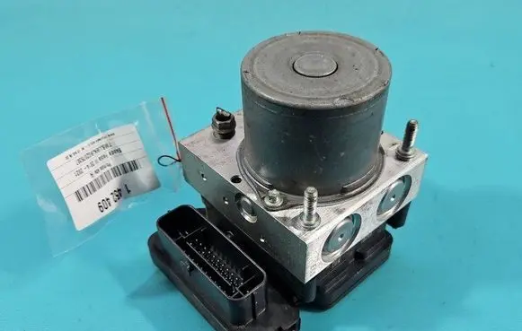 Skoda Fabia Mk3 (NJ) ABS Pump 6C0614517K IMPRK1452409