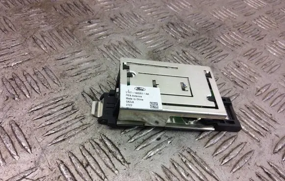 Ford Puma Aerial antenna amplifier L1TT19K351AA