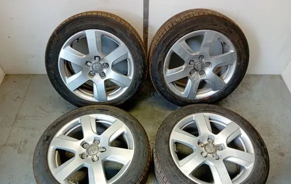 Audi A4 S4 B8 8K R17 alloy rim