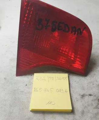 Audi A4 S4 B7 8E 8H Tailgate rear/tail lights 8E5945093