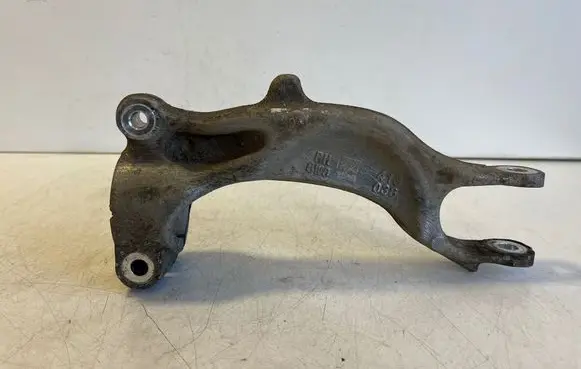 Audi A5 Lower shock absorber bracket 8W0413038