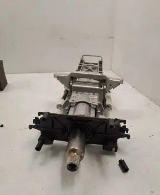 Steering wheel axle set