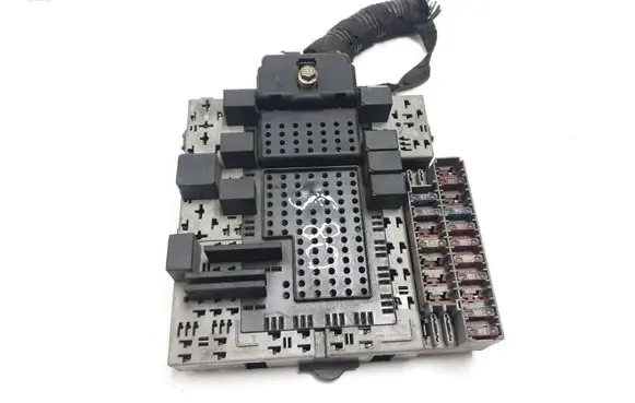 Volvo XC90 Fuse module 30679527