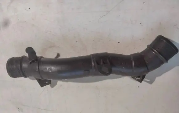 Opel Vectra C Air intake hose/pipe 55350916