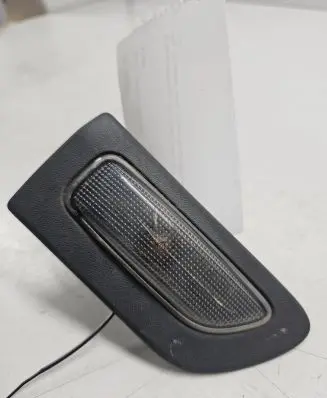 Volvo V70 Front fender indicator light 8686