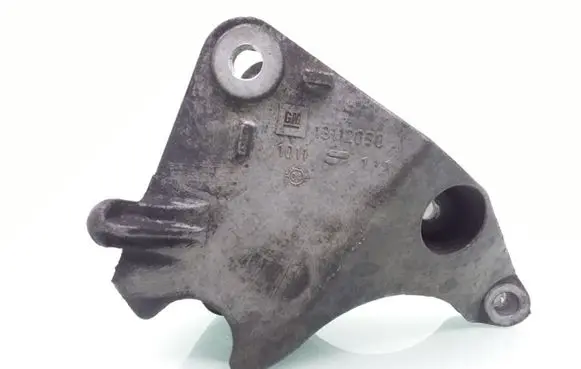Opel Signum Gearbox mounting bracket 13112030